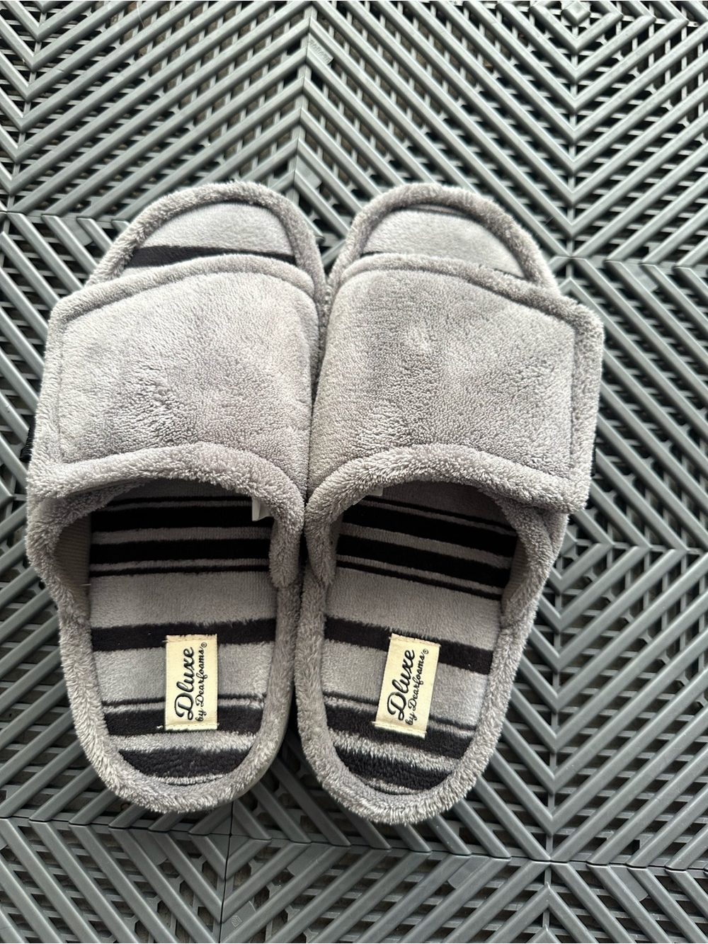 Dluxe by dearfoams Men’s Dale Slippers